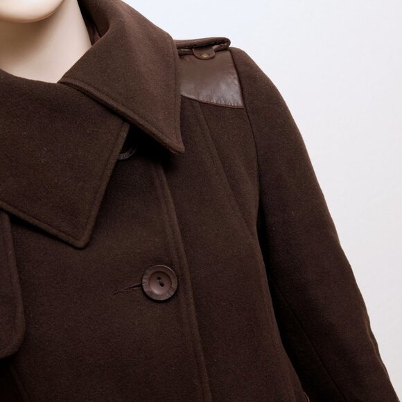 Elegant Brown Women's Coat - Picture 8 of 16